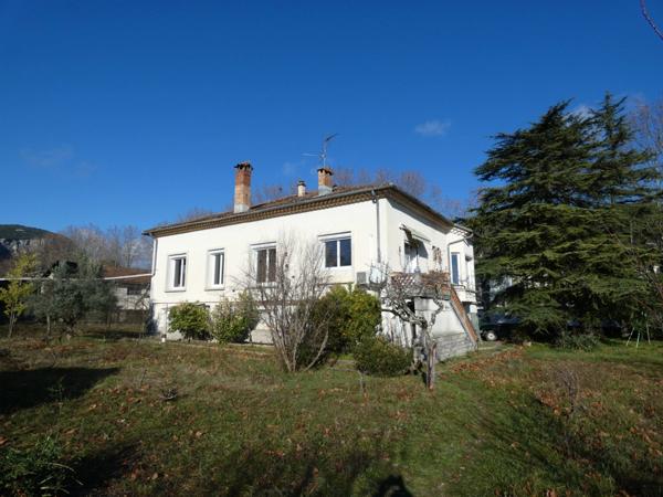 SAINT HIPPOLYTE DU FORT maison P7 de 202 M2