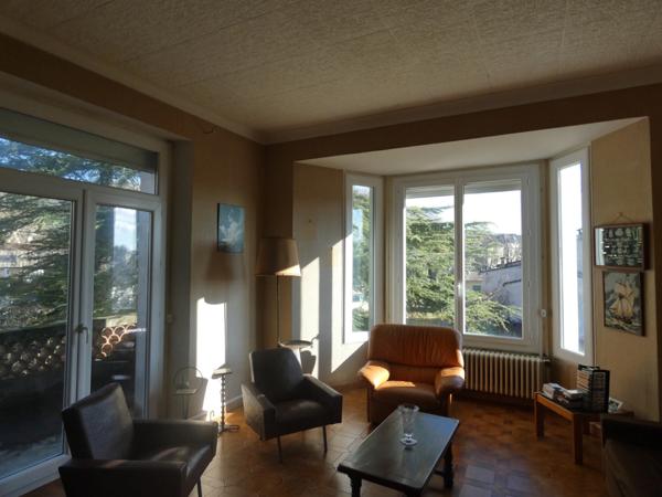 SAINT HIPPOLYTE DU FORT maison P7 de 202 M2