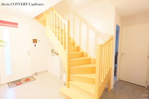 Maison à vendre 5 pièces BRESSE VALLONS, terrain 729m²