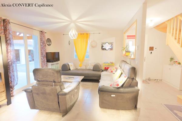 Maison à vendre 5 pièces BRESSE VALLONS, terrain 729m²
