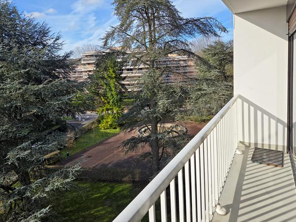 Appartement 3 pièces- DPE C- Cave-Place de parking - 2 chambres