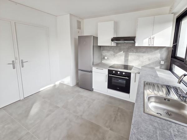 Appartement 3 pièces- DPE C- Cave-Place de parking - 2 chambres