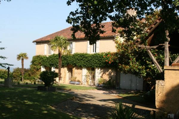 Dpt Gers (32), MARCIAC et PLAISANCE proches, BELLE MAISON DE MAITRE avec VUE, 320m2 piscine +dependances, cave sur 3500m2 de jardin