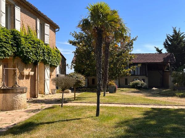 Dpt Gers (32), MARCIAC et PLAISANCE proches, BELLE MAISON DE MAITRE avec VUE, 320m2 piscine +dependances, cave sur 3500m2 de jardin