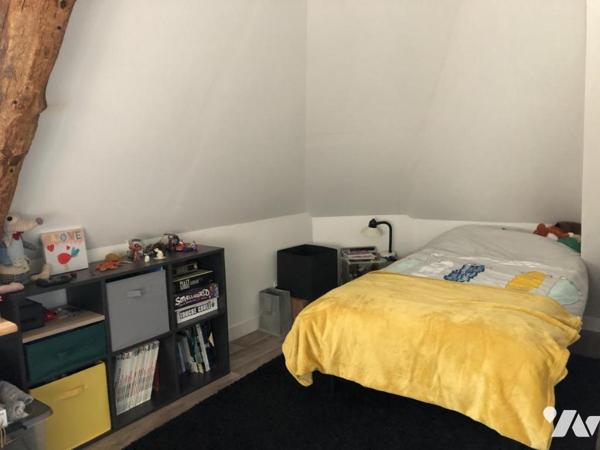 VEND IMMEUBLE A QUINTIN