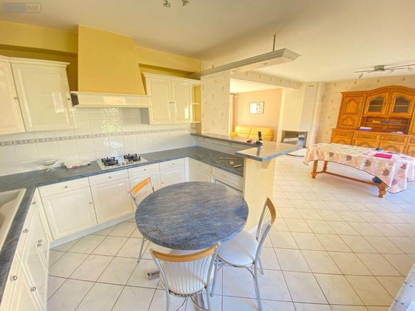 Maison à vendre à La Chapelle-Saint-Aubin dans la Sarthe (72650), ref : 72122-1416