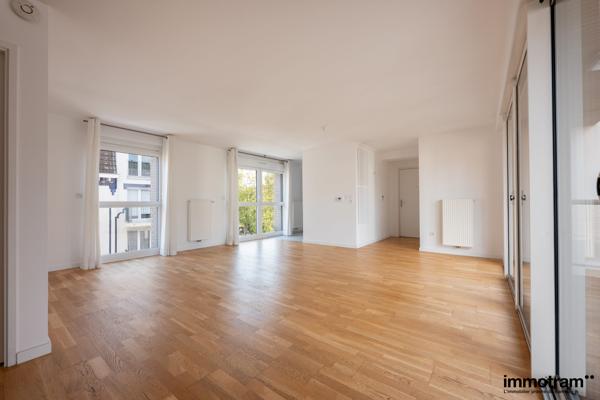 Vente Appartement 120m2 - 3 chambre(s) - La Madeleine, Romarin • Réf. VA27392