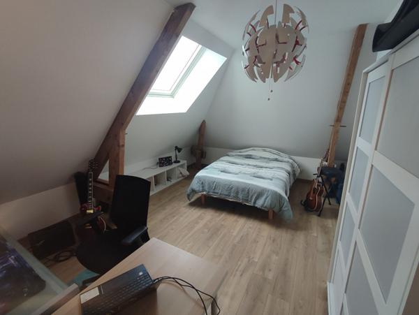 Maison - 8 pièces - 198 m²