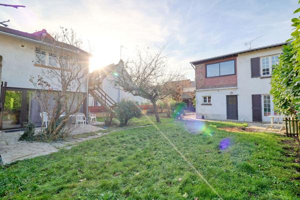 Maison Antony 5 pièce(s) + 2 studios indépendants