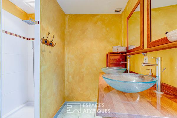 Ancienne grange à tabac rénovée avec jardin et source