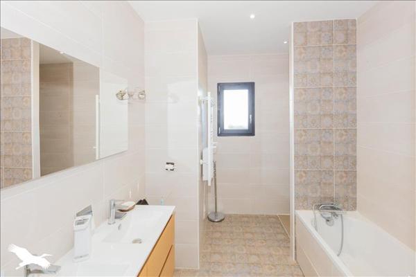 Maison à vendre |  Gaujac |  7 pièces | 179 m²