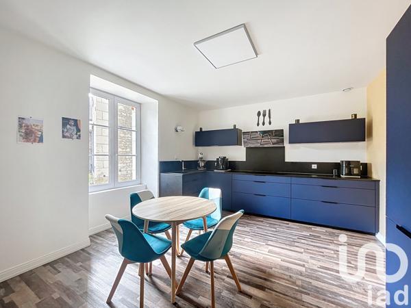 Maison à vendre 10 pièces 273 m² Saint-Gervais-les-Trois-Clochers