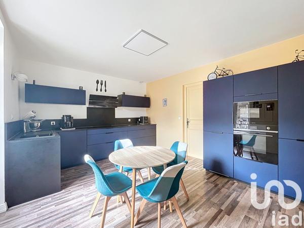 Maison à vendre 10 pièces 273 m² Saint-Gervais-les-Trois-Clochers