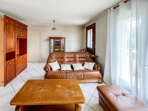 maison centre ville 5 chambres, 975 m² de terrain.