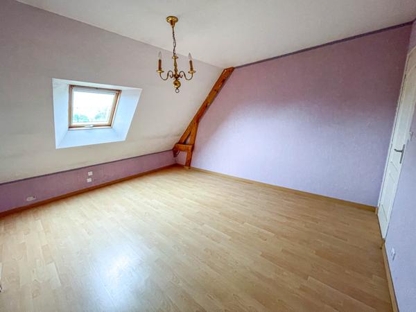 maison centre ville 5 chambres, 975 m² de terrain.