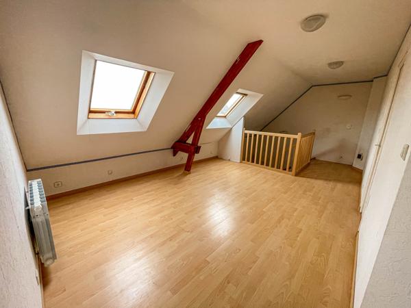 maison centre ville 5 chambres, 975 m² de terrain.