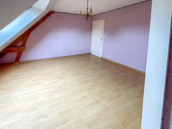 maison centre ville 5 chambres, 975 m² de terrain.
