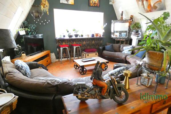 MAISON AUVERGNATE EN PIERRE Vic-sur-Cère (15800)