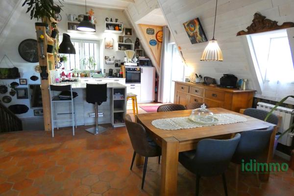 MAISON AUVERGNATE EN PIERRE Vic-sur-Cère (15800)