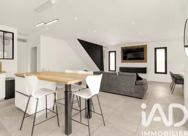 Maison à vendre 4 pièces 108 m² Saint-Jean-de-Védas