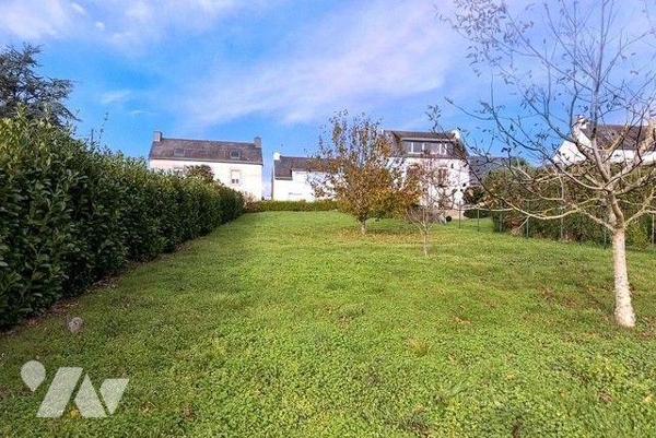 MAISON À VENDRE ? CLOHARS CARNOËT (29)

Entre le bourg et le pittoresque port de Doëlan, déco...