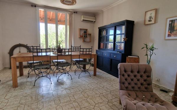 Maison à vendre    7 pièces • 209 m2 Sarrians