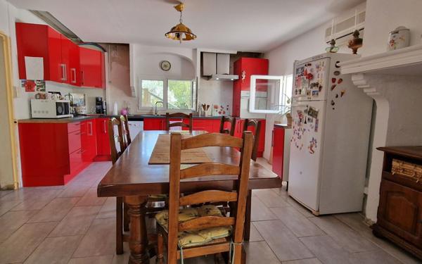 Maison à vendre    7 pièces • 209 m2 Sarrians