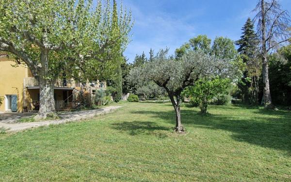 Maison à vendre    7 pièces • 209 m2 Sarrians