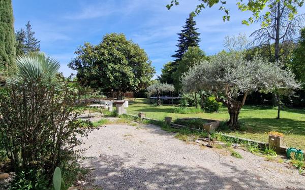 Maison à vendre    7 pièces • 209 m2 Sarrians