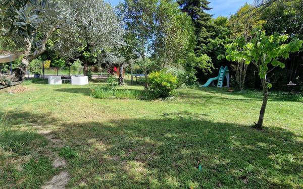 Maison à vendre    7 pièces • 209 m2 Sarrians