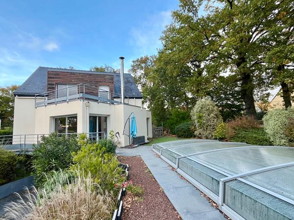 Maison contemporaine LAILLE - 150m² - Terrain 1000m² - Proche commerces, transports et écoles