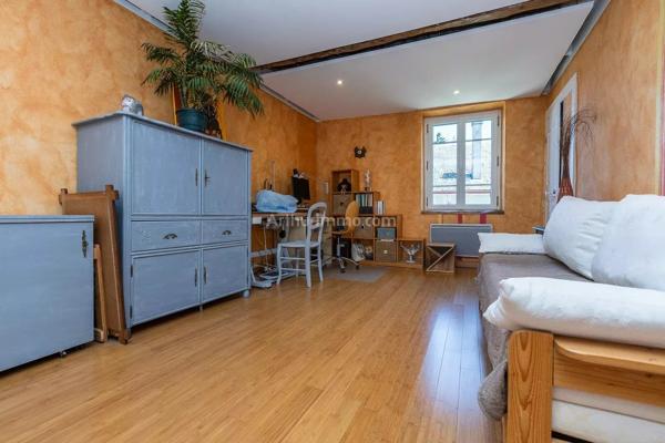Vente                                                      Maison
                        
                     4 pièces                      100 m2                     à Dolomieu
