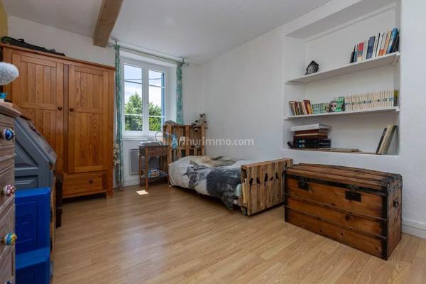 Vente                                                      Maison
                        
                     4 pièces                      100 m2                     à Dolomieu