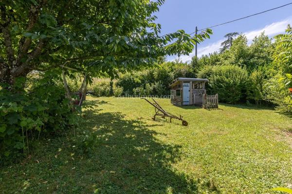 Vente                                                      Maison
                        
                     4 pièces                      100 m2                     à Dolomieu