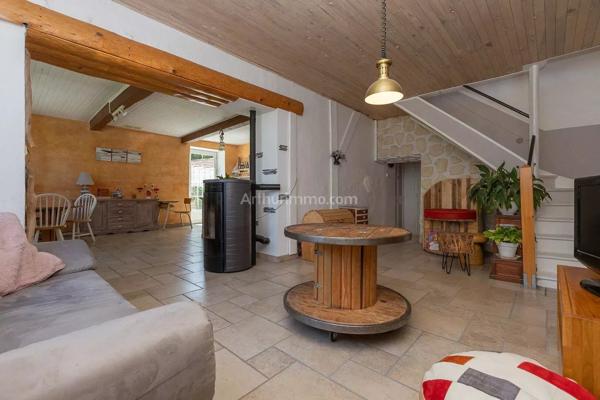 Vente                                                      Maison
                        
                     4 pièces                      100 m2                     à Dolomieu