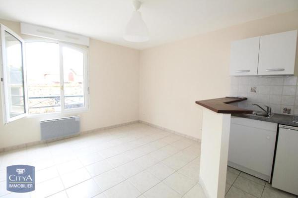 Appartement à louer 1 pièce 21.67m² Chartres (28000)