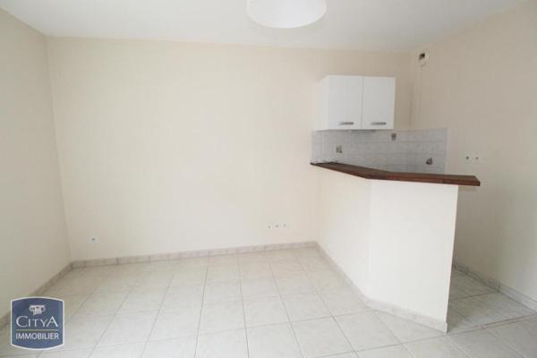 Appartement à louer 1 pièce 21.67m² Chartres (28000)