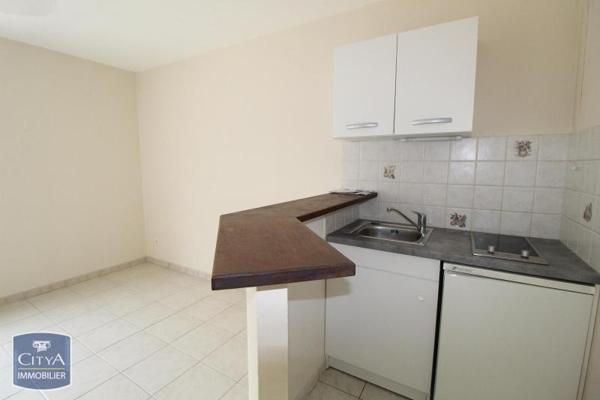 Appartement à louer 1 pièce 21.67m² Chartres (28000)