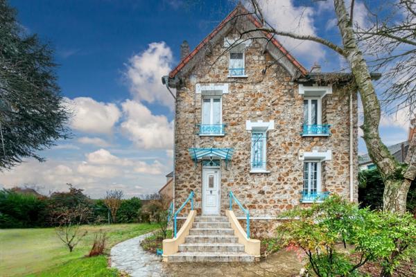 Maison bourgeoise en pierre de meulière 9 pièces - 6 chambres -  Savigny sur Orge (91)
