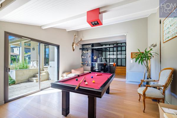 Villa 7 pièce(s) 4 chambre(s) 218.5 m²