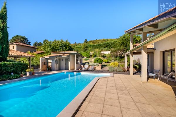 Villa 7 pièce(s) 4 chambre(s) 218.5 m²