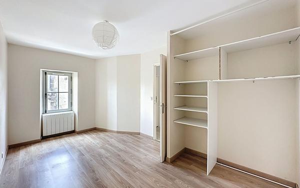 Appartement à louer    4 pièces • 88,56 m2 Riom