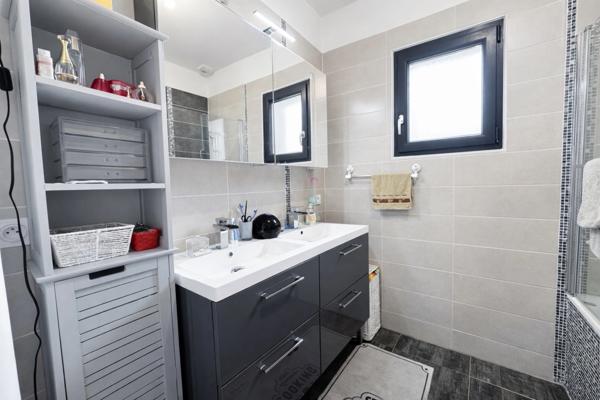 À saisir ! Maison récente plain-pied 118 m² – 3 ch – Saint-Marc