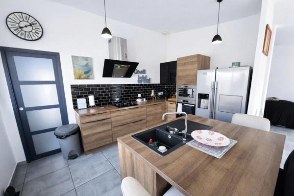 À saisir ! Maison récente plain-pied 118 m² – 3 ch – Saint-Marc