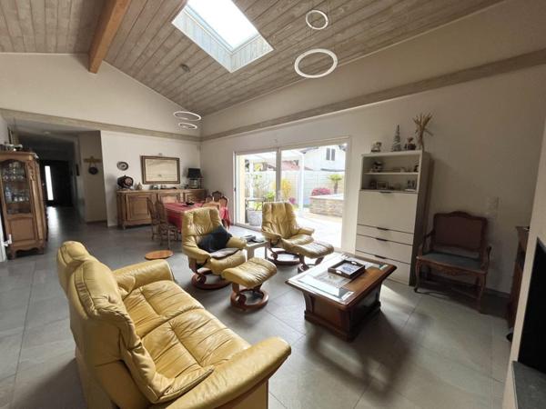 Maison à vendre |                                       Saint-Vincent-de-Tyrosse |                                        4 pièces  |  141 m²