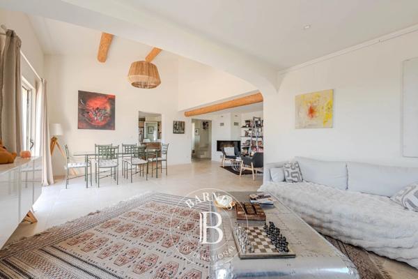 Aix-en-Provence, Maison 4 Chambres -  189 m² à vendre