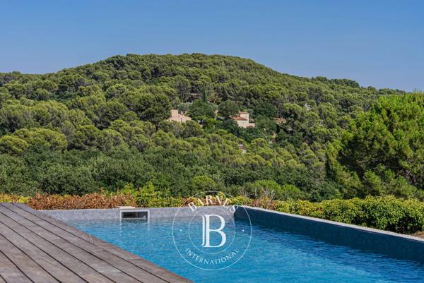 Aix-en-Provence, Maison 4 Chambres -  189 m² à vendre