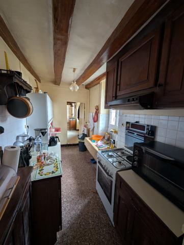 Exclusivité NESTENN Loches - Charmante maison 6 pièces à rafraîchir sur grand terrain à Clion