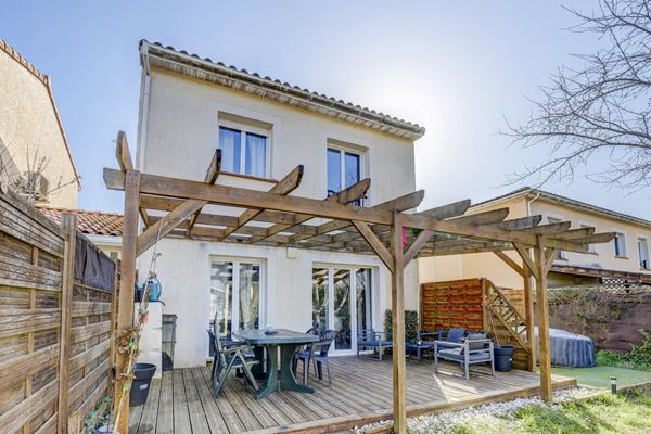 Maison T5 - 96 m2 - BESSIERES -