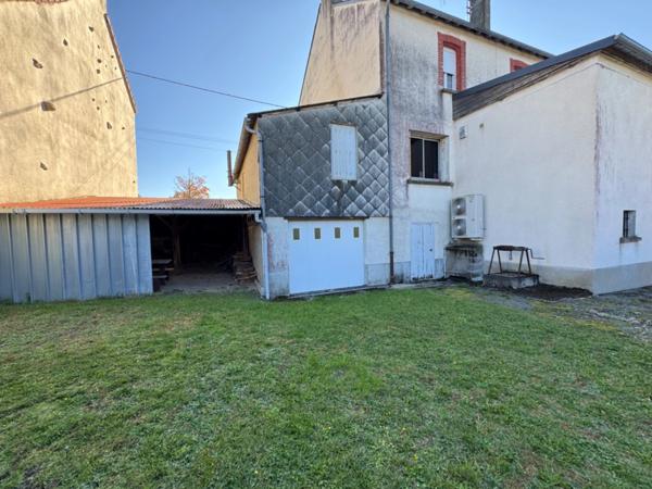 Ancien commerce avec partie habitation, grands volumes à réinventer entièrement (170m², 8 pièces)